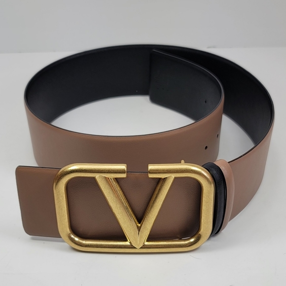 Valentino Garavani REVERSIBLE VLOGO SIGNATURE BELT IN GLOSSY CALFSKIN 70… - Picture 3 of 4